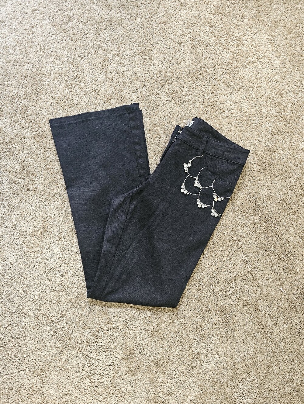 Cache black jeans feature chunky rhinestone embellishments Size 0